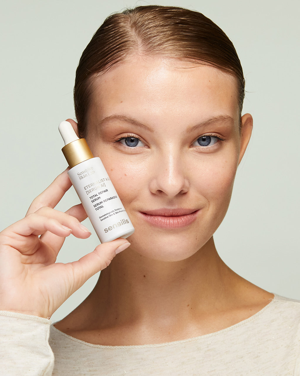 ETERNALIST A.G.E. SERUM [AI] SENSILIS